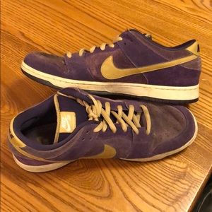 Nike SB DUNK LOW-PRO LOW PRO 13 purple and gold LA